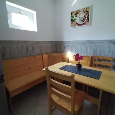 Gréta Apartman Ábrahámhegy